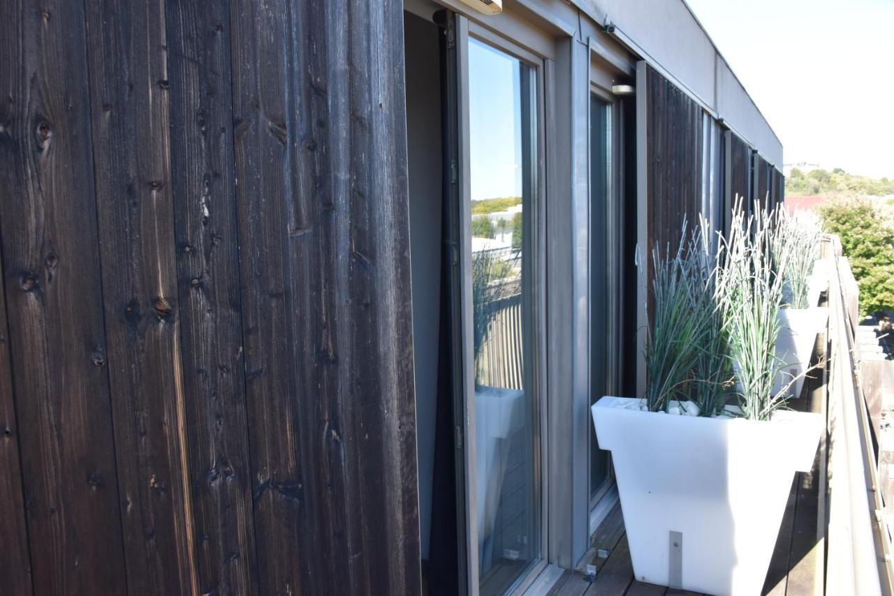 Aparthotel Adonis Lyon Dock Ouest Esterno foto