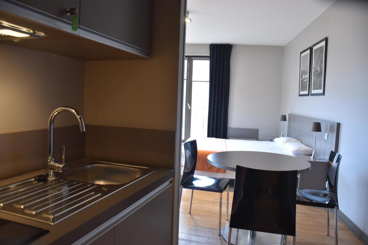 Aparthotel Adonis Lyon Dock Ouest Esterno foto