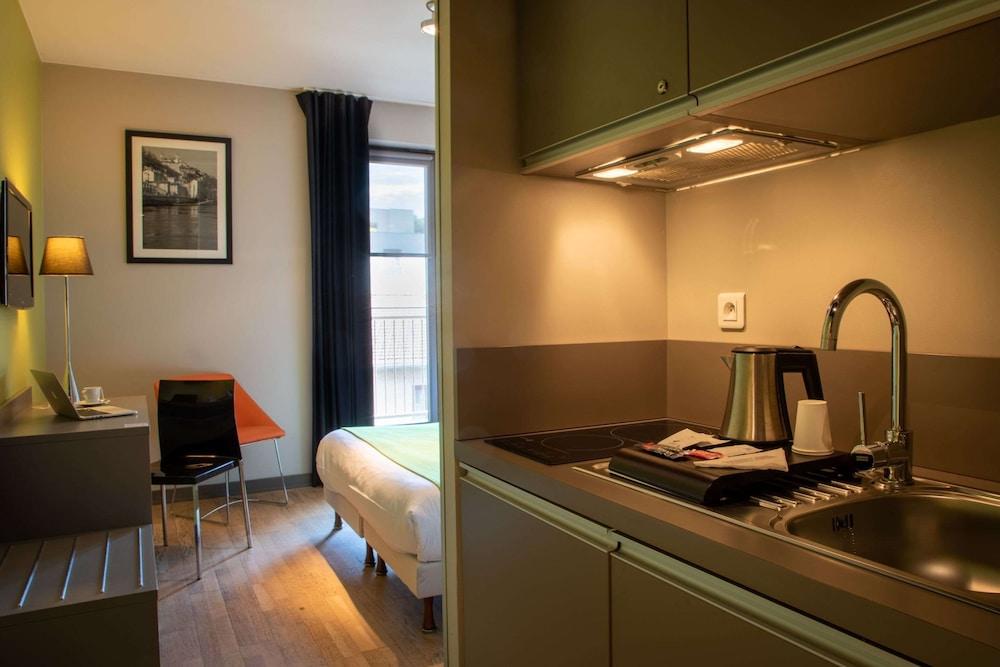Aparthotel Adonis Lyon Dock Ouest Esterno foto